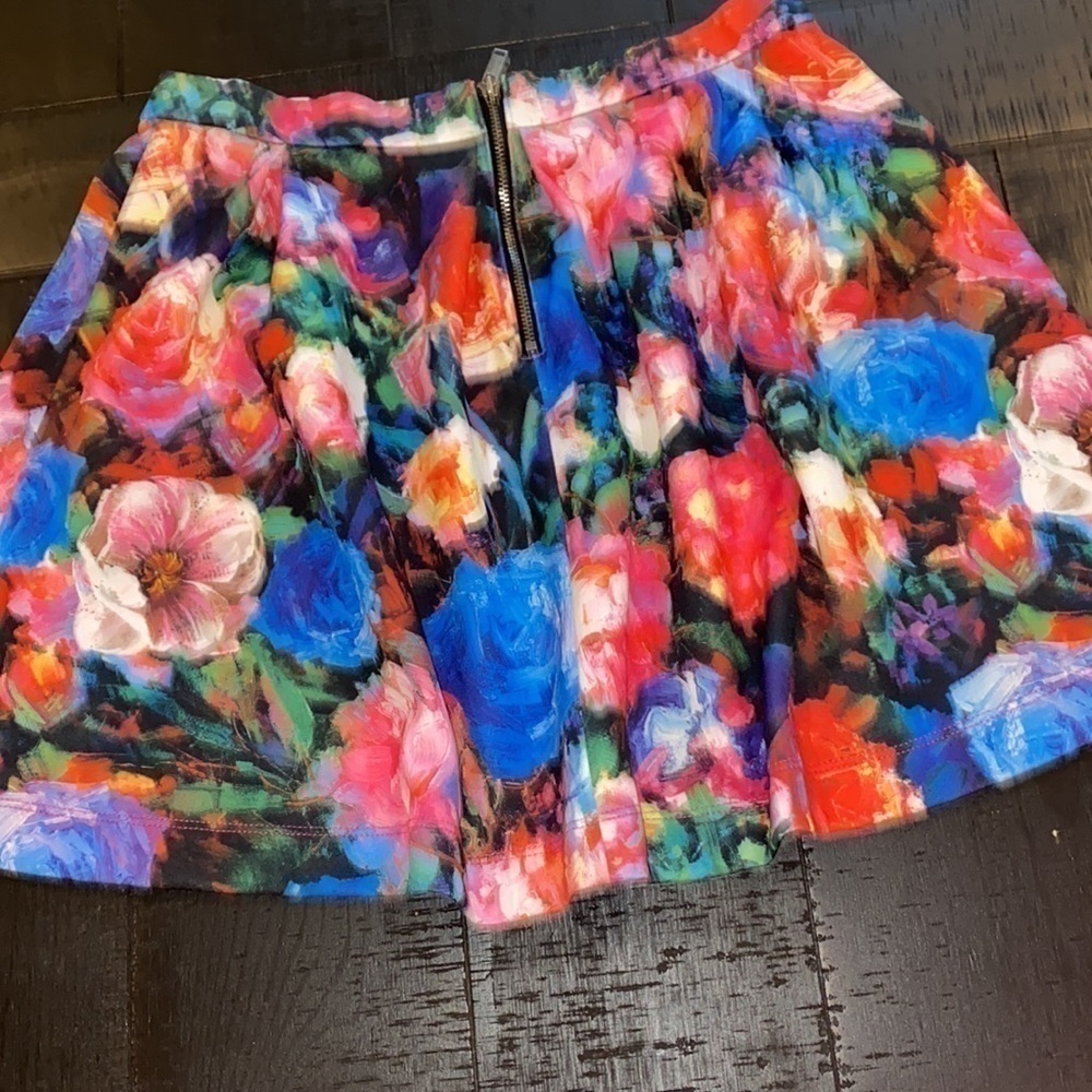 Express Floral Pleated Watercolor Colorful Rainbow Mini Back Zip Skirt - Picture 6 of 9